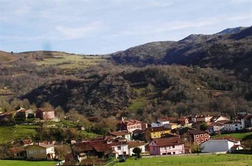 Apartamentos El Pedrayu Onís Zewnętrze zdjęcie
